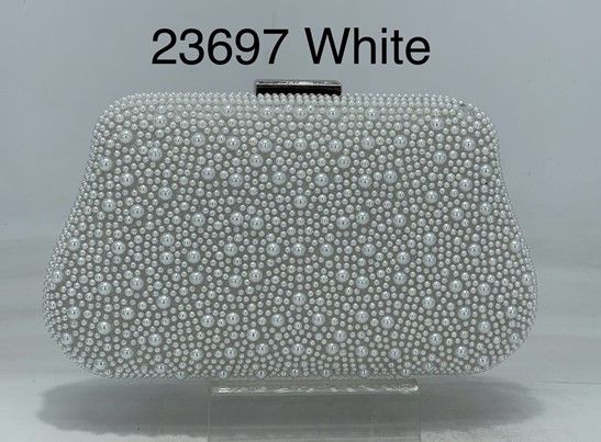 23697 SL PEARL CLUCH BAG