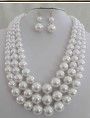 AK593 WT PEARL NECKLACE SET