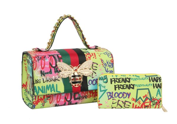 HGSF-0105W MT1Graffiti Queen Bee Stripe 2-in-1 Boxy Satchel